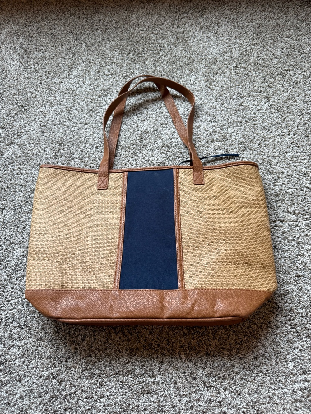 thirty-one Tan Straw Tote with Navy Center Panel and Brown Trim